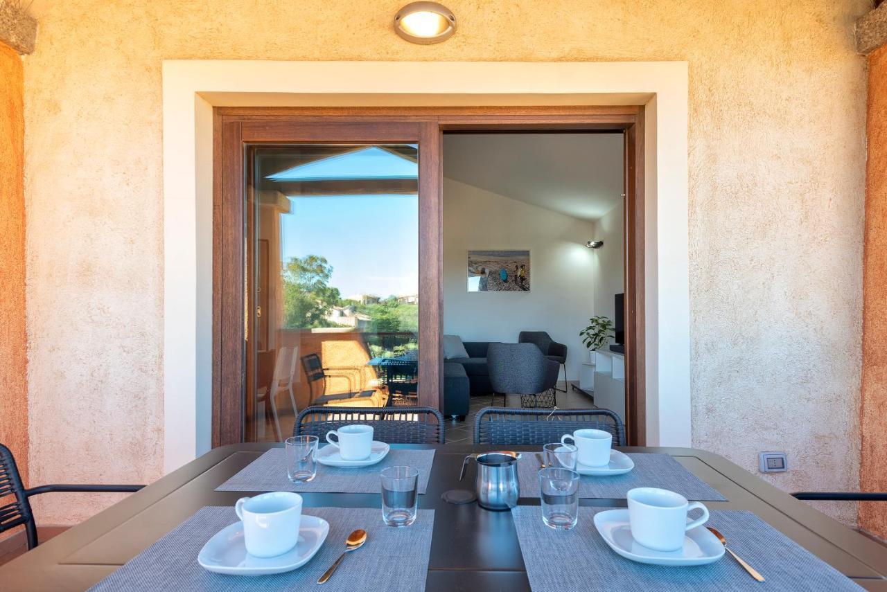 House Of Lens Apartment Golfo Aranci Luaran gambar